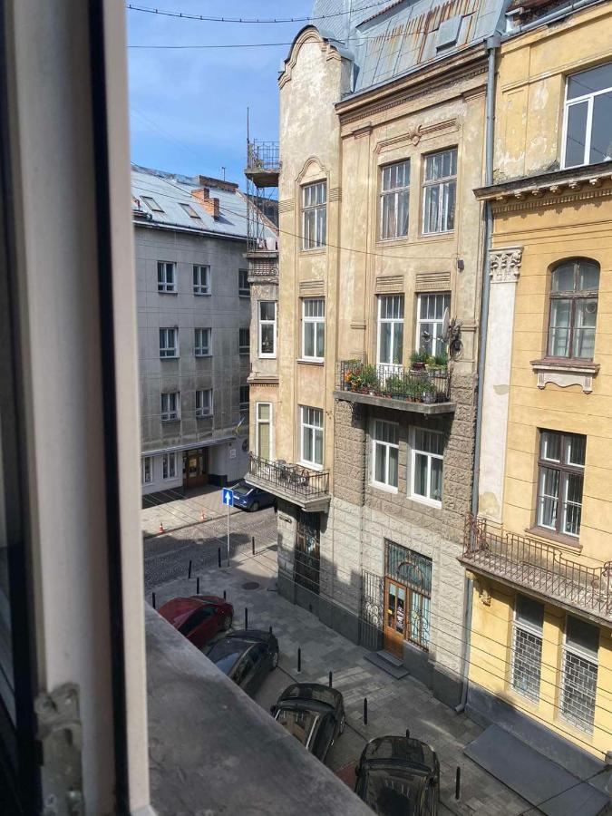 Lvapart 1 Вул Ковжуна Центр Не Далеко Від Ж Д Вокзалу Звітні Документи *